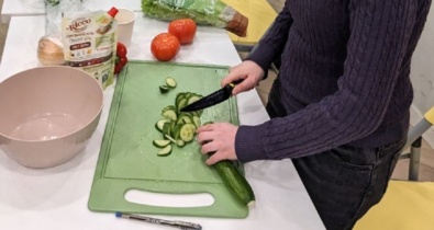 Заставка для - Уроки самостоятельности: от замены лампочки до похода в магазин