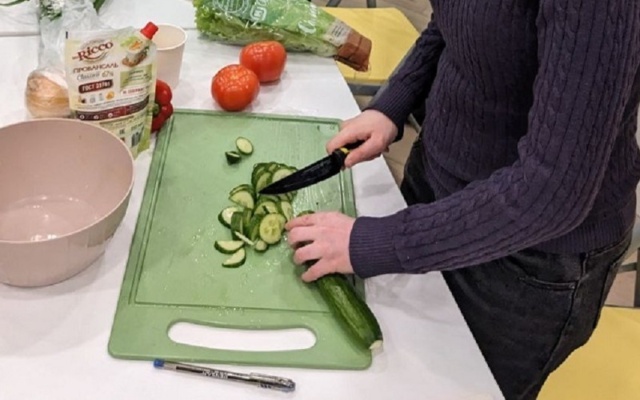 Заставка для - Уроки самостоятельности: от замены лампочки до похода в магазин