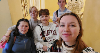 Заставка для - Как «Лучшие друзья» в театр ходят