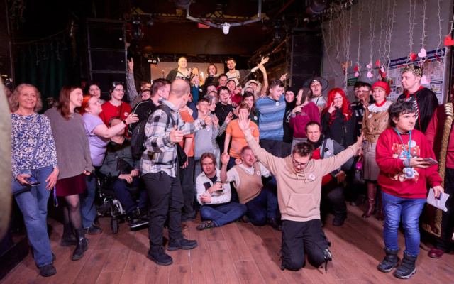 Заставка для - Живые, настоящие, трогательные: как «Лучшие друзья» отметили День всех влюбленных