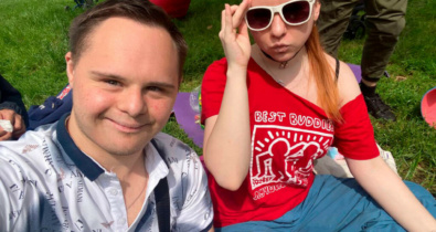 Заставка для - Истории любви, спорта и кино: как люди с синдромом Дауна становятся опорой для других